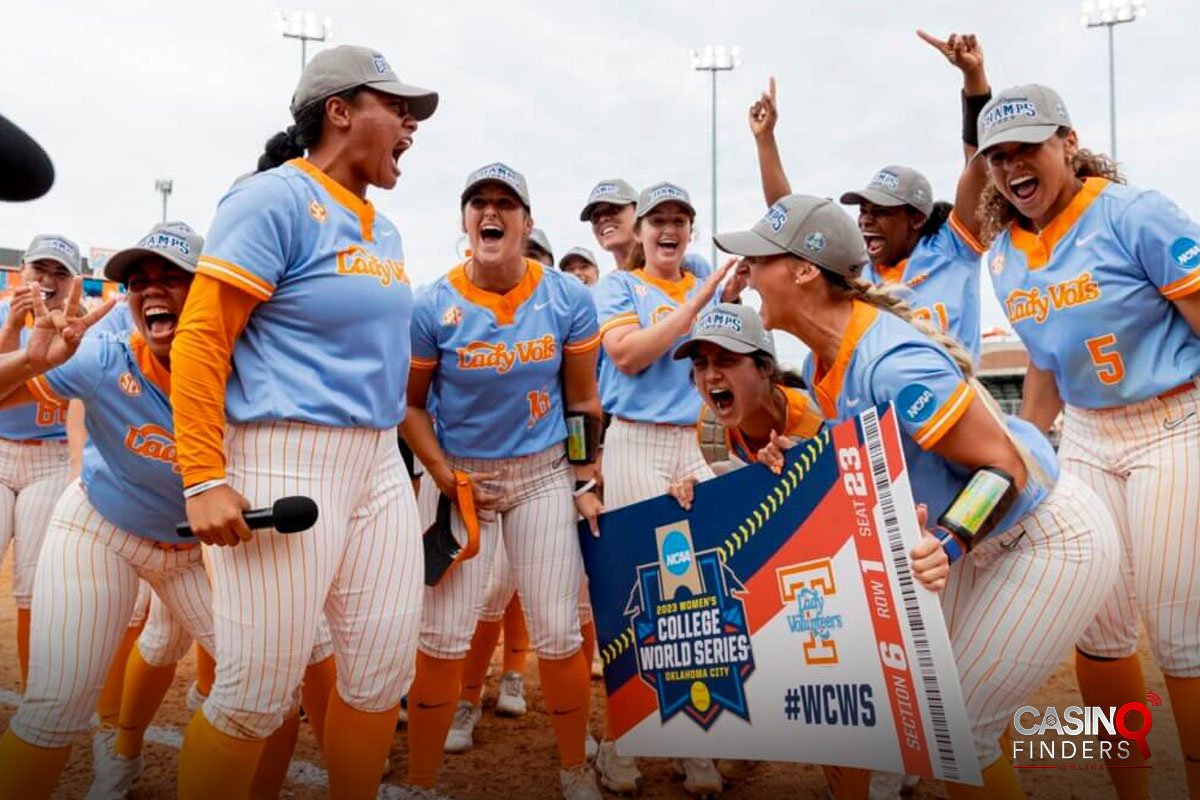 A team of female softball players in The Women’s College Softball World Series